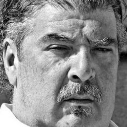 Bruno Pavoncello 飾演 Spazzino