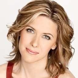 Caroline Cave 飾演 Beverly Scott / Jason's Mother