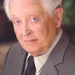 Allen Stewart-Coates 飾演 Duncan