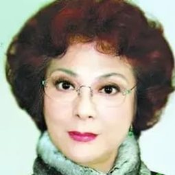 Qiuping Lu 飾演 Chou Meiling