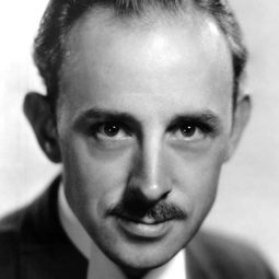 John Qualen 飾演 Berger