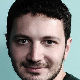 Burak Balci 飾演 Timur Telhan