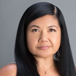 Myhraliza Aala 飾演 County Deputy