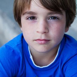 Claudio Magno 飾演 Klaus Brasch (11 Jahre)