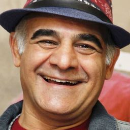 Siavash Cheraghipour 飾演 Ali