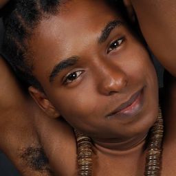 Ricardo Fernandes 飾演 Mauro