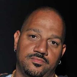 艾倫·休斯 - 美國皮條客導演