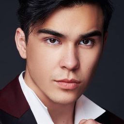 Erdin Werdrayana - 鬼．驅靈演員 飾演Denis