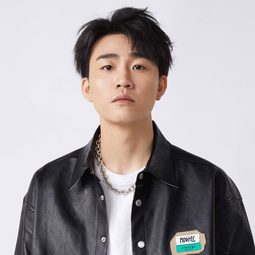 王皓 飾演 Chen Junhe