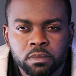 Kelechi Udegbe 飾演 Vice President of Secret Society