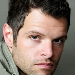 Cole Burden - The Rainbow Bridge Motel演員 飾演Darren