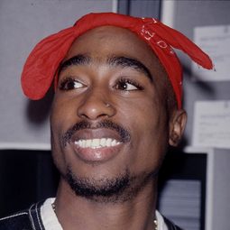 Tupac Amaru Shakur - 謀殺説唱演員 飾演Himself (Archive Footage)