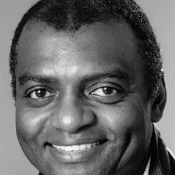 喬治・哈里斯 飾演 M. Frankenstein