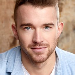 Chandler Massey 飾演 Ben