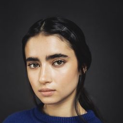 Sara Montpetit 飾演 Sasha