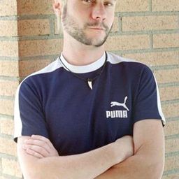 Ion Gabella 飾演 Recluso paranoico