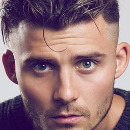 利安·格雷罕 飾演 Fergus