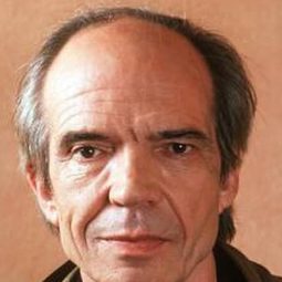 Joachim Regelien 飾演 Walter Dormin