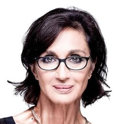 Sílvia Munt 飾演 Lola