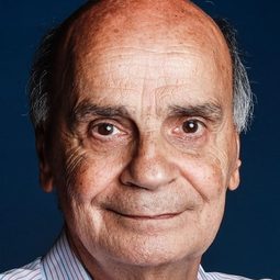 Dráuzio Varella 飾演 