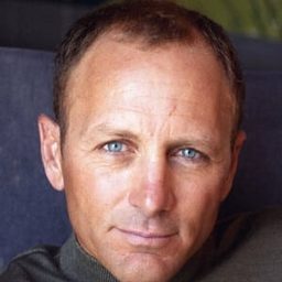 加文·克羅斯 - 反恐特警組：十萬火急演員 飾演Drug Enforcement Agent Weir