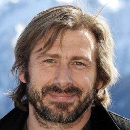 Bernard Yerlès - An Unlikely Adventurer演員 飾演Bruno Kerouec