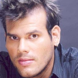 Gerhard Acao 飾演 