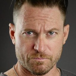 Adam T Perkins - 愛上高卡車演員 飾演Jack's Dad