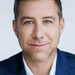 Richard Turcotte - 紅色房間演員 飾演Animateur Talk Show