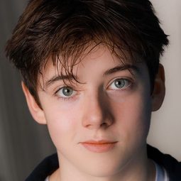 Braxton Bjerken - 超時空亞當計畫演員 飾演Ray