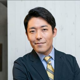 中田敦彥 飾演 Kenji Ohmori