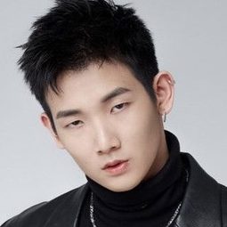 鐘小成 飾演 冷凯