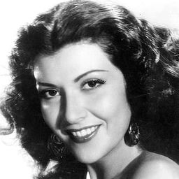 Gloria Marín 飾演 Laura