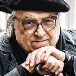 Marc Didden 飾演 Cameraman