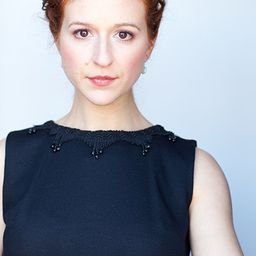 Nora Fiffer 飾演 Wendy