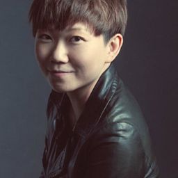 梁碧芝 - 電子靈導演