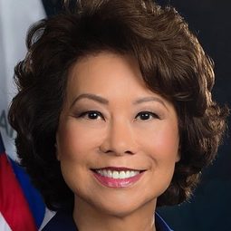 Elaine Chao - 墜：波音大調查演員 飾演Self (archive footage)