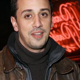 Nassim Amaouche - 海德太太演員 飾演Le responsable TPE