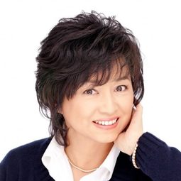 加藤和子 飾演 