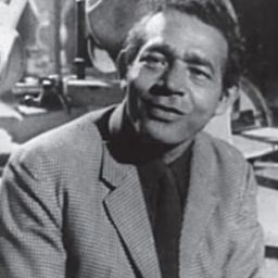 José Marinho 飾演 Tarzan