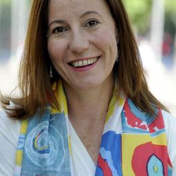 Milica Mihajlović 飾演 Milica (segment "Fabulous Vera")