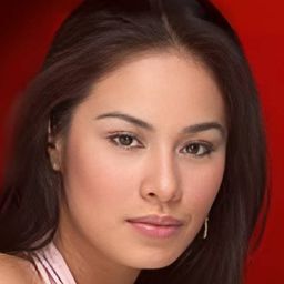 愛莉克·波維克 飾演 Nida