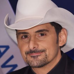 布萊德·佩斯里 飾演 