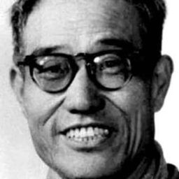 牛星麗 飾演 万水爷