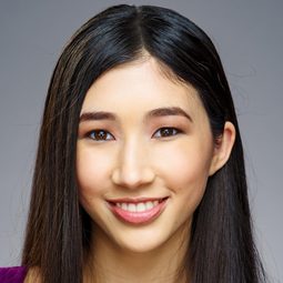 Amy L. Workman - 腥心眼演員 飾演Reporter