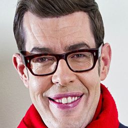 Richard Osman 飾演 Self