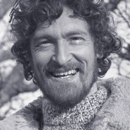 Roy Boyd 飾演 Reporter