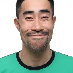 浜津 智明 飾演 