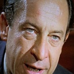 Albert Vidal - 致命美人心演員 飾演Nacional