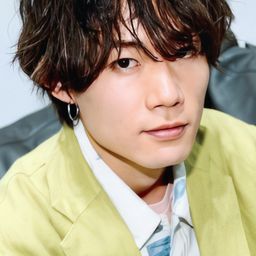 花澤將人 飾演 Ryo Koike